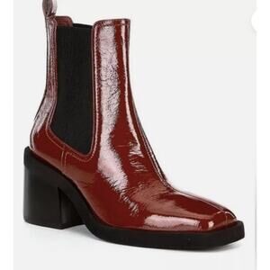 Gianni Bini Banks Crinkle Patent Double Gore Square Toe Booties Size 7